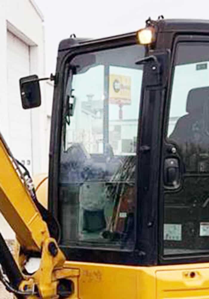 CAT Mini-Excavator 303-305 Windshield