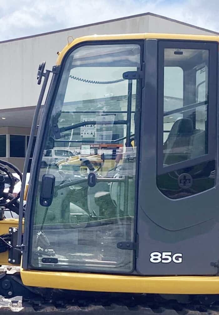 John Deere COMPACT (85D/85G) Excavator Windshield - Image 6